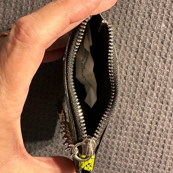 🎉Wild Fable Green Snakeskin ID/Credit Card Snap On Holder - Never Used - Picture 4 of 7